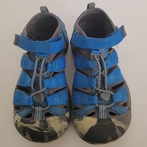 Keen Newport H2 Big Kids Sz2 Blue w Camo Sole